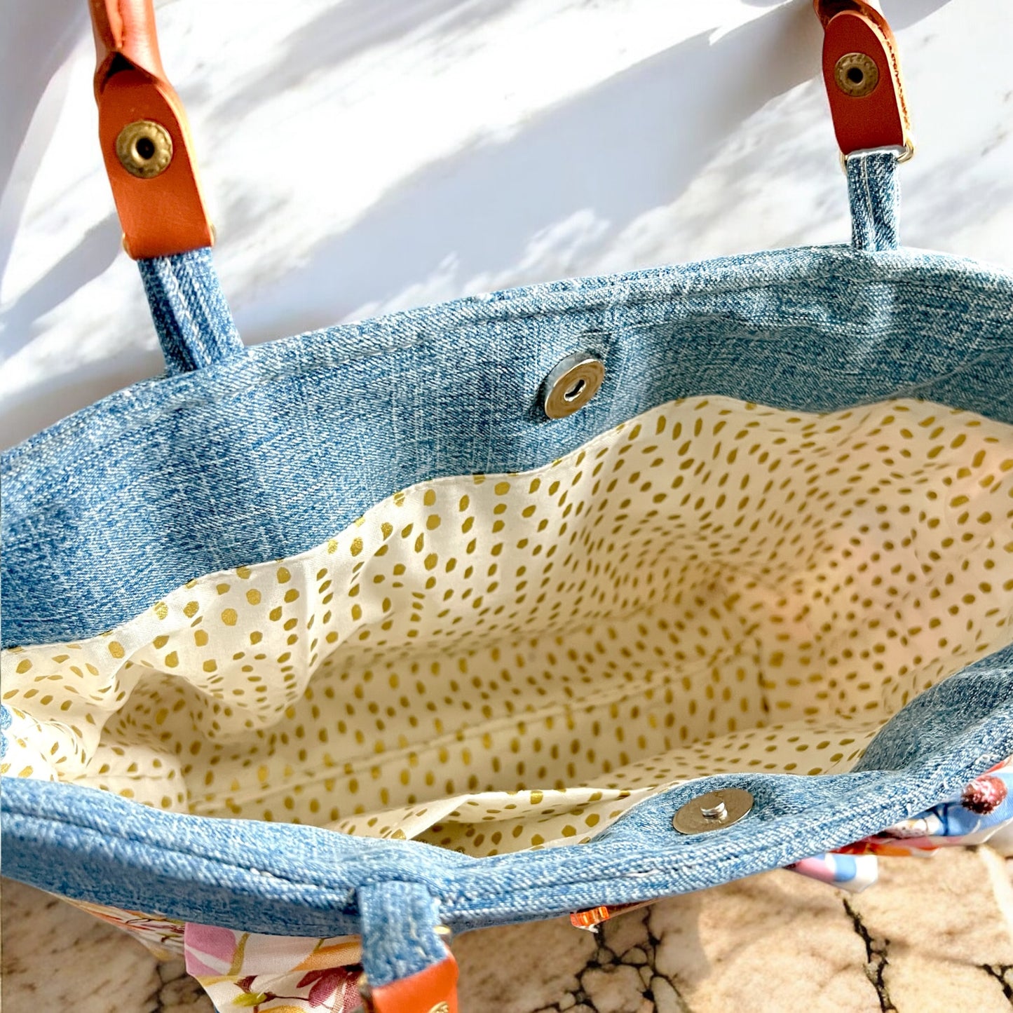 Colorful Daisy Print Ruffle & Denim Purse