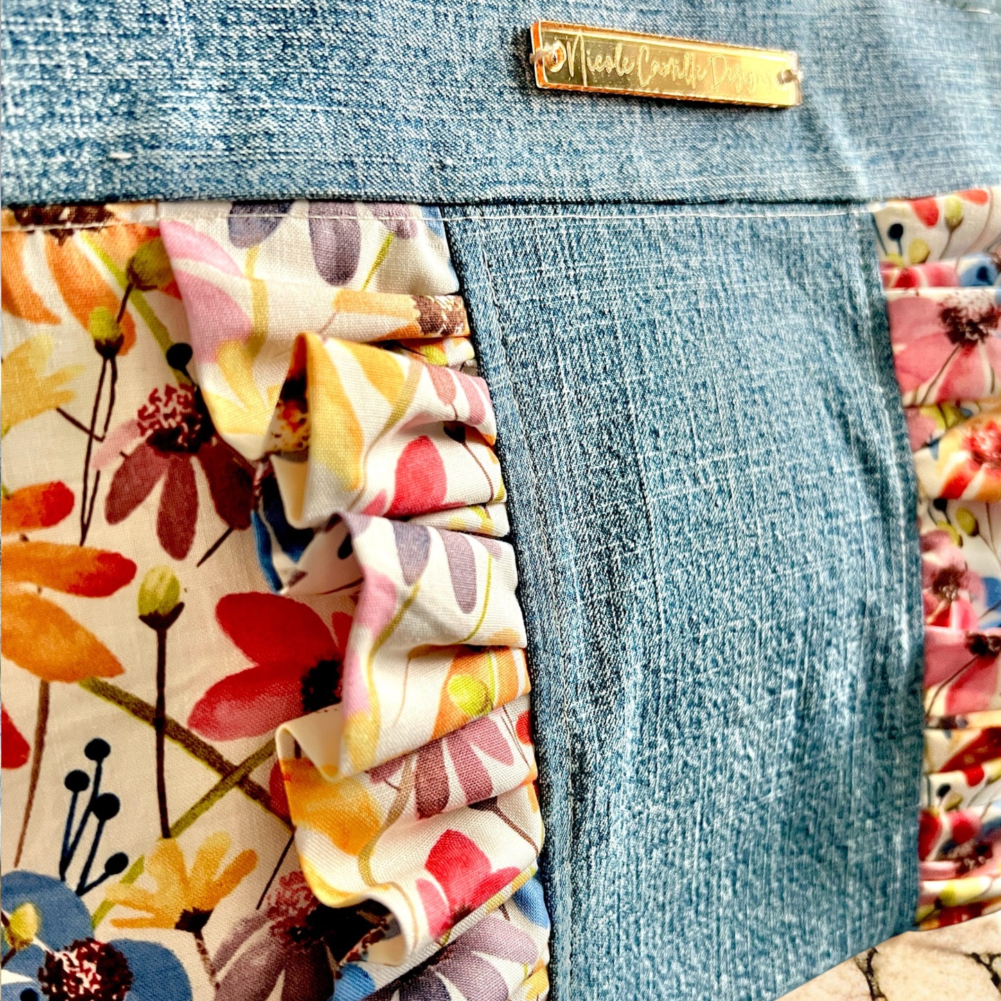 Colorful Daisy Print Ruffle & Denim Purse