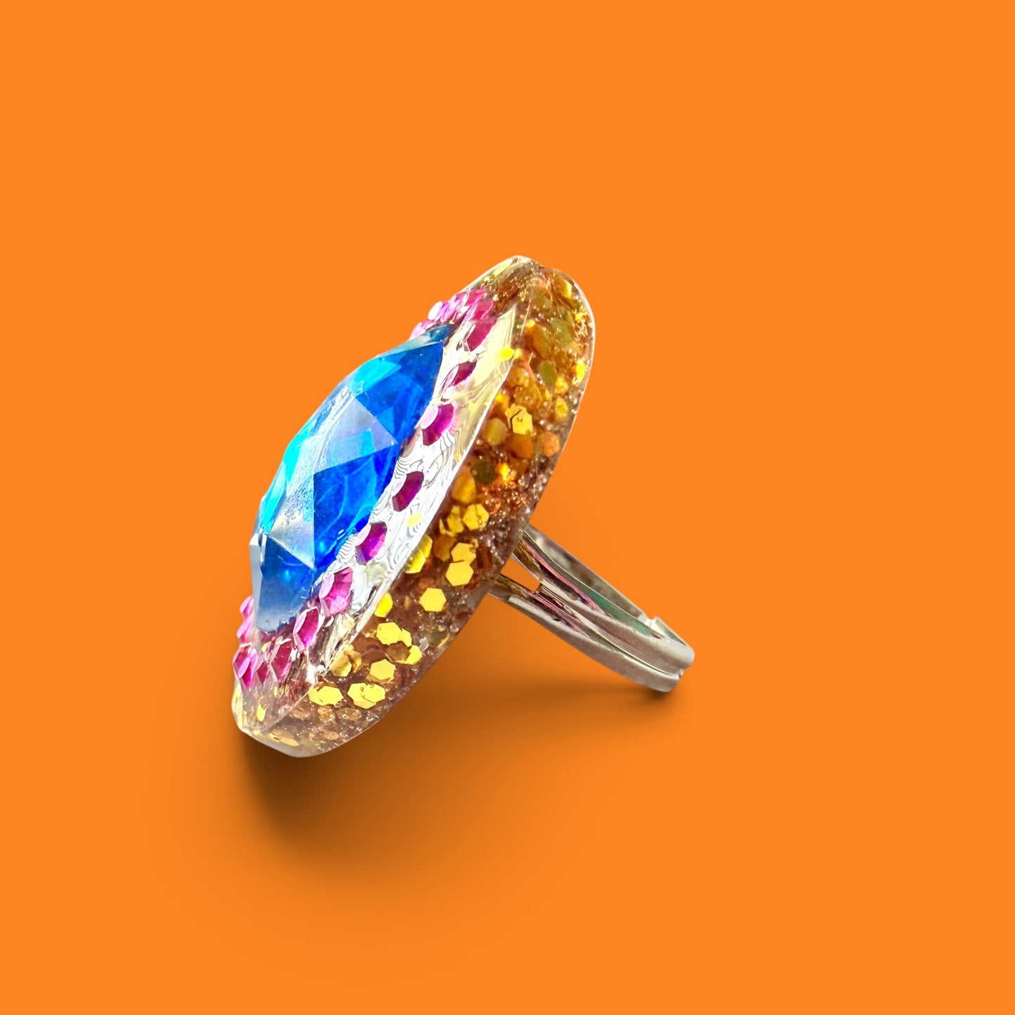 Gold Glitter Round Resin Ring 2
