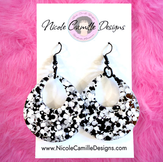 B/W Glitter Teardrop Resin Earrings